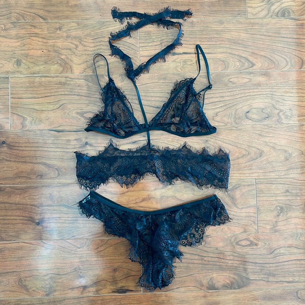 NWOT Black Lace Two Piece Lingerie Set